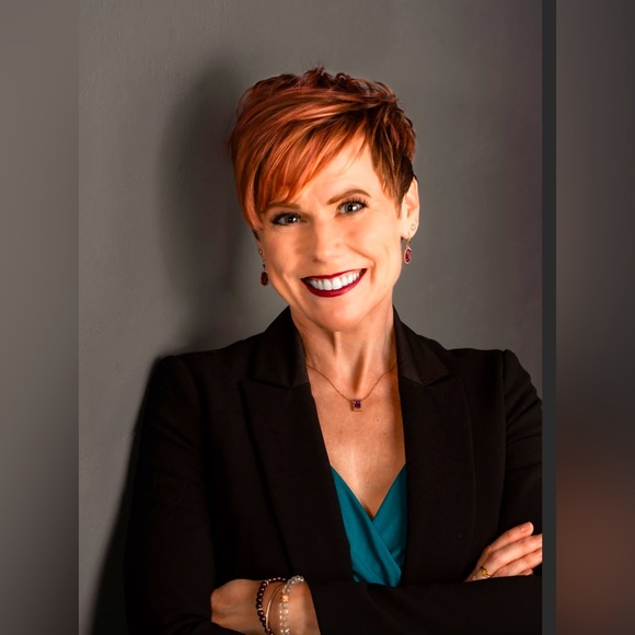 Meet your Posher, Jodi - Picture 1 of 1